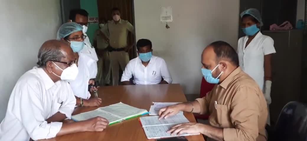 महागामा: एसडीओ ने रेफरल अस्पताल महागामा का किया औचक निरीक्षण, दिए आवश्यक दिशा निर्देश #एसडीओ