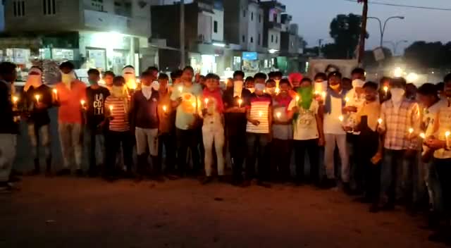 रावला: हाथरस की रेप पीड़िता को न्याय दिलाने के लिए 8 PSD में निकाला गया कैंडल मार्च #कैंडल_मार्च