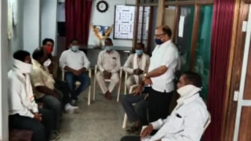 कटघोरा: दर्री में कांग्रेसियों ने मनाई गाँधी और शास्त्री जयंती #गाँधी_जयंती