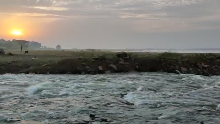 बालोद: गोंदली नहर में बहती जलधारा का तांदुला जलाशय बालोद में मिलन का अद्भुत और मनमोहक नज़ारा..#balod #balodct #chhattisgarh﻿