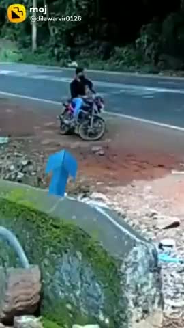जांजगीर: accident bal bal bache 😳😳
##acident