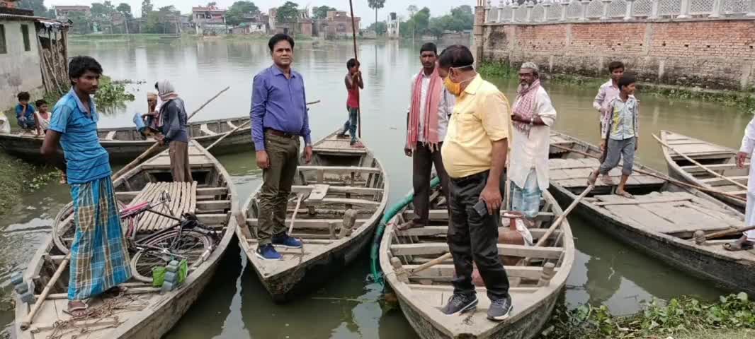 हायाघाट: प्रखंड के विभिन्न बाढ़ प्रभावित मतदान केंद्रों व नावों का BDO और CO ने किया निरीक्षण, मतदाताओं से की बात #बीडीओ #सीओ