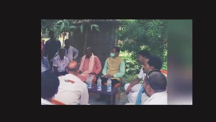 आज #हथुआ विधानसभा क्षेत्र के रतनचक, सेमराव, खोरियापट्टी, कुसौन्धी सहित कई गाँवो का दौरा कर जनसम्पर्क करते हुए।
