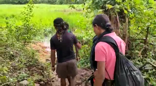 रायपुर: #Bastar के Sornar इलाके में DRG की महिला कमांडो ने 10 किलो से ज्यादा बड़ा IED बरामद कर #डिफ्यूज किया। #Naxaliyo को जबाब।