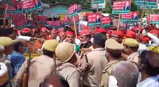#इंकलाब ज़िंदाबाद
ब्राह्मणों पर अत्याचार बर्दास्त नहीं ब्रह्म हत्या बन्द हो
