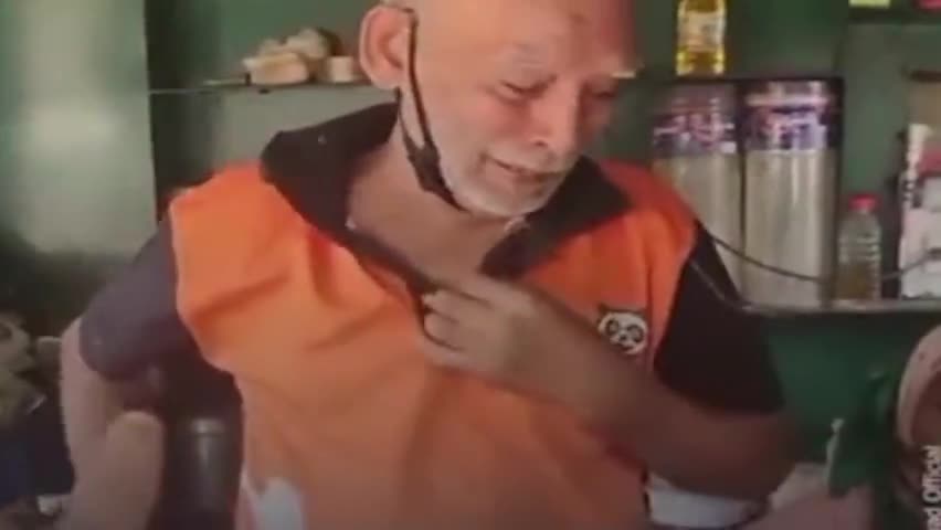 हौज खास: #baba_ka_dhaba एक बार जरूर देखें