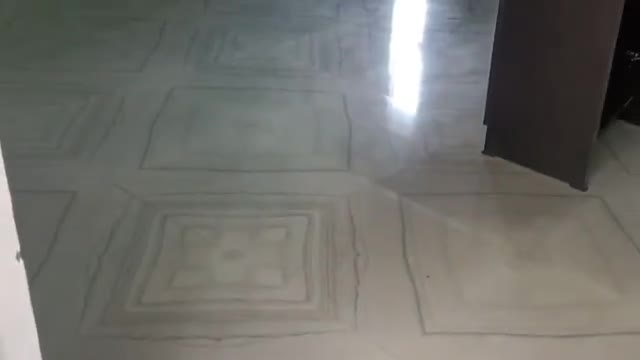 करनैलगंज: ग्राम पंचायत चरहूंवा के उच्च प्राथमिक विद्यालय में मिशन कायाकल्प के तहत लगवाई गयी टाइल्स, ग्रामीणों में खुशी #कायाकल्प