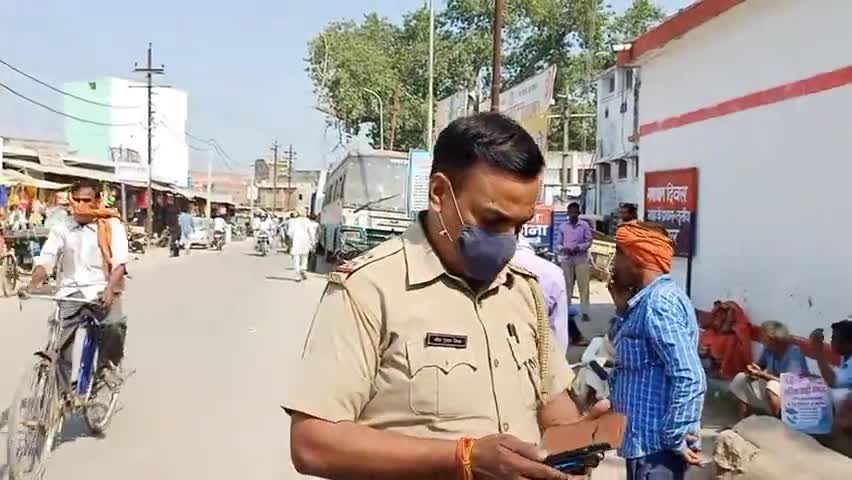 इकौना: श्रावस्ती चौकी प्रभारी किसलय मिश्रा का हुआ तबादला, राजकुमार पांडेय होंगे नए चौकी प्रभारी #तबादला