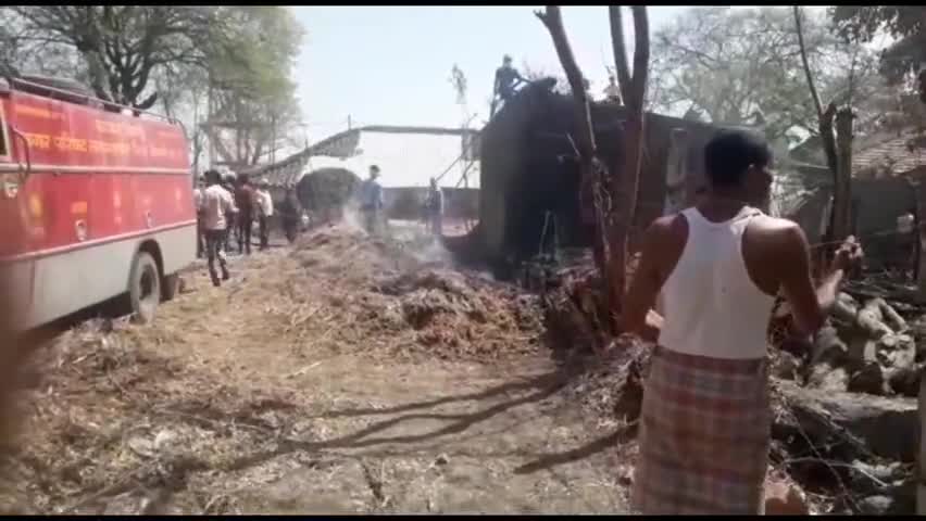 लखनादौन: ढोडा रैयत के ग्रामीण का कच्चा मकान जलकर क्षतिग्रस्त होने पर 65 हजार रूपये आर्थिक अनुदान राशि हुई स्वीकृत #सहायता #अनुदान