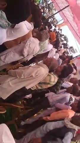 अशोक नगर: अशोक नगर के ग्राम #राजपुर में पूर्व कैबिनेट मंत्री #जयवर्धन सिंह ने जनसभा को संबोधित किया ।