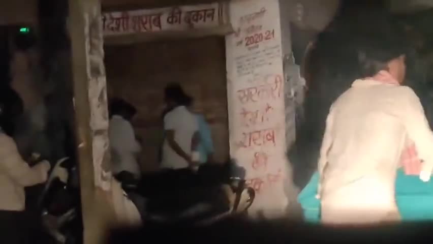 दादरी: सेक्टर-59 स्थित शराब की दुकान पर देर रात तक होती है शराब की कालाबाजारी
#आबकारी_विभाग