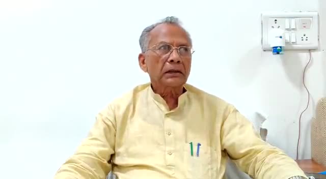 रायपुर: #chhattisgarh #homeminister ने बढ़ते अपराध पर दी सफाई!
@अन्य खबरों के लिए विजिट करें