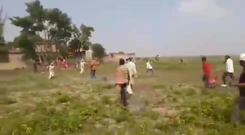 धनौरा: यूपी के बलिया में भाजपा नेता धीरेन्द्र सिंह का CO SDM के सामने तांडव
#रामराज
