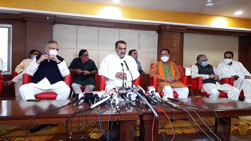 रायपुर: #modi #sarkar ने #mukhymantri #bhupeshbaghel को बढ़ाकर धान खरीदने का दिया #Target। पैसा केंद्र से मिलेगा खरीदी शुरू करें