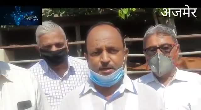 झूठ और दिखावा इस भाई को भारी पड़ गया, वाह वाही लूटने आए और लेने के देने पड़ गए,
 राजनीति करो परंतु #गौ_माता के साथ नहीं