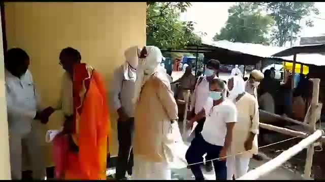 सेवराई: सेवराई तहसील में CDO के नेतृत्व में समाधान दिवस का हुआ आयोजन, महज 3 प्रार्थना पत्रों का हुआ निस्तारण #cdo