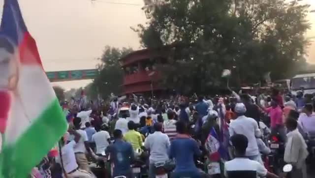योगी जी की सभा पर भारी पड़ा चिराग़ का रोड शो ! मानो पूरा पालीगंज उमड़ गया हो। 
जय चिराग़- तय चिराग़ 
#bihar1stbihari1st