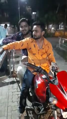 जबलपुर: ऐसे लोग नेतागिरी नही असामाजिकता फैलाते है।
ना मास्क ना नियम कानून 
#aloktiwari55 
#aloktiwari55office