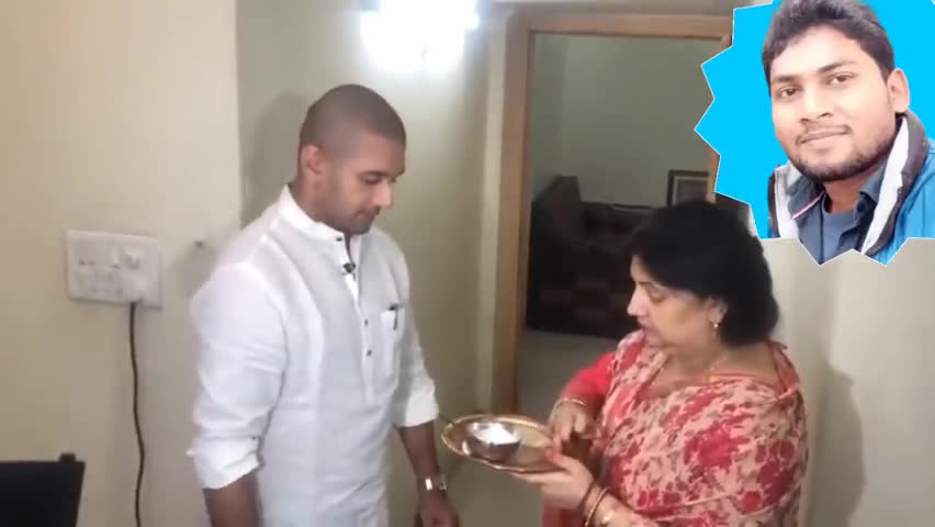 सियासी समर में उतरने से पहले #Chirag #Paswan ने लिया #मां #Reena #Paswan से आशीर्वाद।