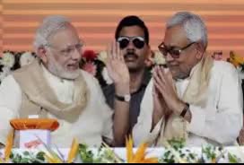 सिविल लाइन्स: मोदी राहुल की चुनावी रैली जोश में सोशल डिस्टेंस भूल गए समर्थक #modi.govt #modi #bjp #rahul #congrass