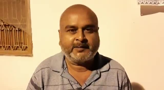 जब वास्तविक काम होता है तो पब्लिक बोलती है,दलालो का क्या उनका तो काम है भोकना... 😀😃 #हिम्मत + #मुमकिन 💪💪