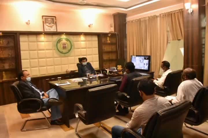 जशपुर: जशपुर DM ने ली गोधन न्याय योजना की समीक्षा बैठक अधिकारियों को दिए आवश्यक दिशा निर्देश #गोधन_न्याय_योजना