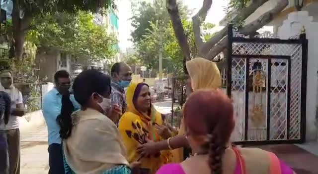लाडपुरा: purv पार्षद की आगामी पार्शद से हुइ भेंट #bjp
#nagarnigam #election #parshad #vote #rekha