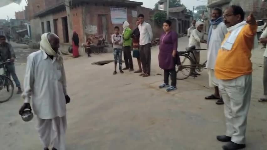 बिलग्राम: नगर के ODF वार्डों में खुले में शौच को लेकर पालिका ने किया निरीक्षण, खुले में शौच जाते समय लोगों को दी गई #हिदायत