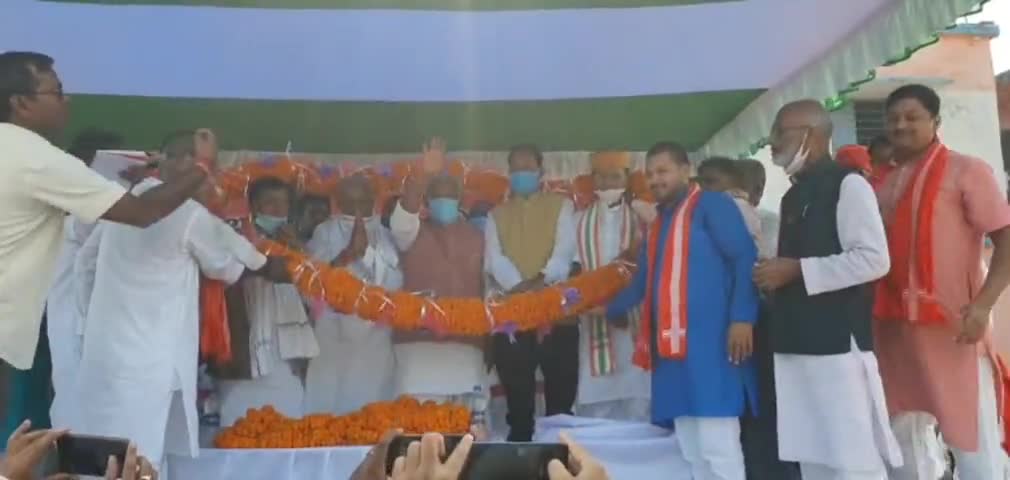 आज #हथुआ विधान सभा में चुनावी रैली में शामिल हुआ एवं सभा को संबोधित किया।
