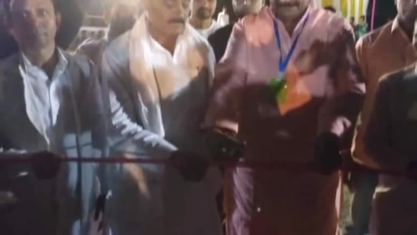 पकरीबरावां: दोस्तलिबीघा में क्रिकेट टूर्नामेंट का आयोजन, उद्घाटन मैच में सुदनपुर की टीम जीती #क्रिकेट_टूर्नामेंट