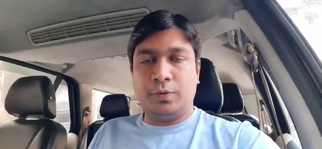 😂 #अर्नब_गुस्वामी कुटाया और गिरफ्तार 😂 
इसकी कुटाई का मै बिलकुल भी निंदा नही करता ये है उसी के लायक 😂 #Vinay bhai Mum