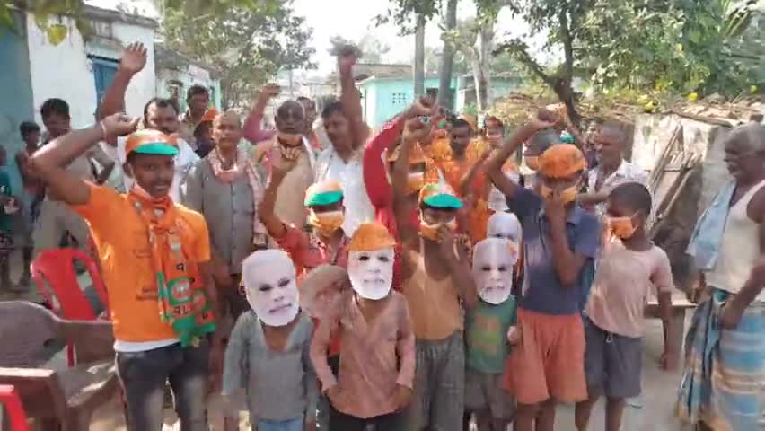 7 तारीख़ को 3 नम्बर का बटन दबा कर मोतिहारी में फिर से कमल खिलाएं और #NDA को जिताएं।

#भाजपा_है_तो_भरोसा_है #मोतिहारी