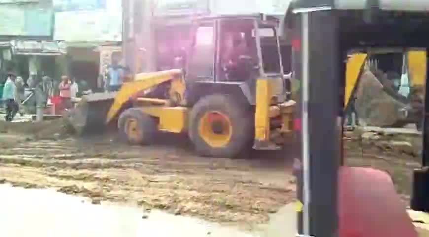 भवनाथपुर: भवनाथपुर के प्रखंड प्रशासन ने दूसरे दिन भी अतिक्रमणकारियों के खिलाफ चलाया बुल्डोजर#प्रशासनिक कार्रवाई