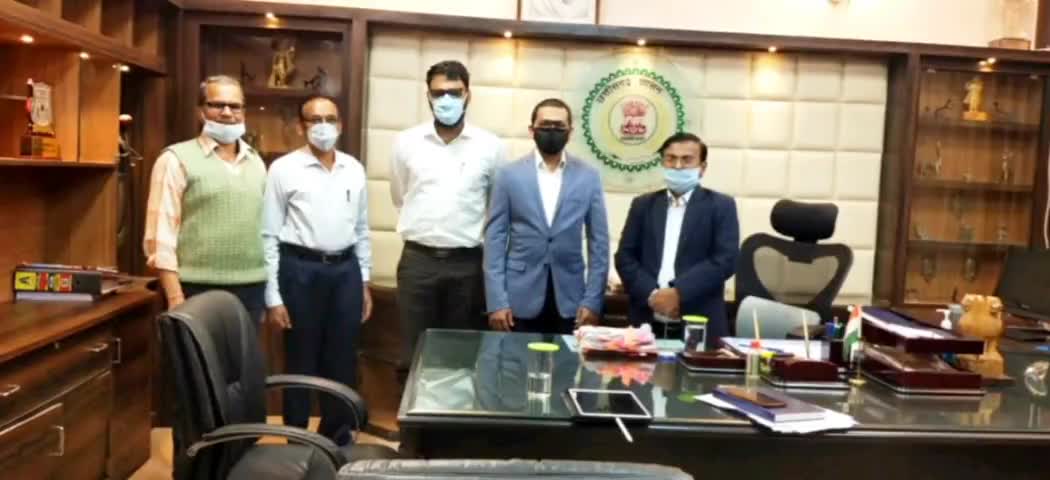 जशपुर: जशपुर कलेक्टर ने सिविल जज की परीक्षा में चयन होने वाले शिवेंद्र कुमार टेकाम को दी अपनी हार्दिक बधाई एवं शुभकामनाएं #जज