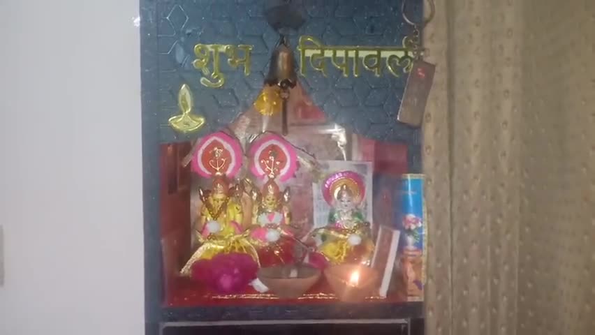 बिलग्राम: मल्लावां कस्बे में विधि-विधान से मनाया गई दीपावली का पर्व#घरों में हुआ पूजन अर्चन ।