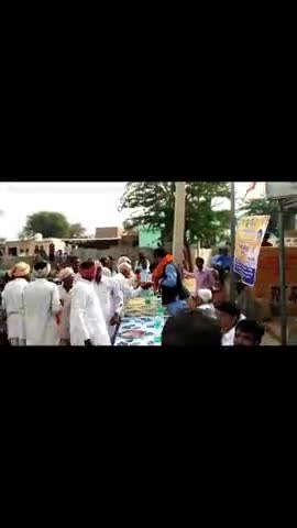 चूरू: गांव महरावनसर में उप नेता प्रतिपक्ष राजेंद्र राठौड़ का जनसंवाद
#राजेंद्र राठौड़
#हरलाल सहारण
#विक्रम सिंह कोटवाद