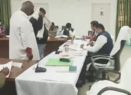 बेहट: तहसील सभागार में समाधान दिवस संपन्न, 24 शिकायतों में से 2 का तत्काल कराया गया निस्तारण #समाधान_दिवस