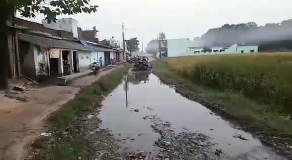 इटवा: मोहम्मदपुर गांव की मुख्य सड़क पर भरा नालियों का गंदा पानी, लोगों ने जताई महामारी फैलने की आशंका #गंदगी