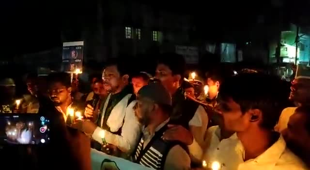बिहार के वैशाली में बहन #गुलनाज की बर्बर हत्या के विरोध में एआईएमआईएम ने टांडा अम्बेडकर नगर में प्रदेश सचिव जनाब Irfan P