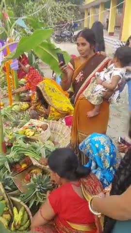 महुआ: आस्था, पवित्रता व सूर्य उपासना के महापर्व छठ पूजा संध्या अर्क छठी मइया डुबते सूर्य देव को पूजन विधिवत सम्पन्न हुआ #मिथुन