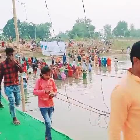 हम #बिहारी अपने स्टाइल मे जीते है
हमेशा कठिन #पथ चुनते है
चाहे वो #आस्था ही क्यो न हो
जय #सूर्य-भगवान #छठ #मैया
#bihar