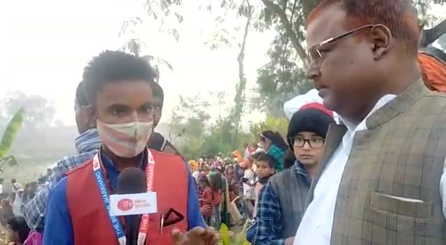 डंडारी: #डंडारी प्रखंड के मोहब्बा गाँव में धूमधाम से मनाया गया सनातन धर्म के महापर्व छठ पूजा यहाँ के ही नवयुवक को उत्साहित करने