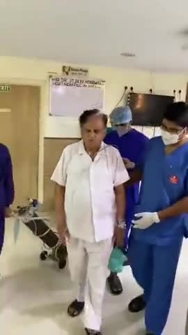 सोनिया गांधी के राजनीतिक सलाहकार और वरिष्ठ कांग्रेसी #अहमद_पटेल का आखिरी वीडियो।

*मेदांता में कोरोना का इलाज  करवा र