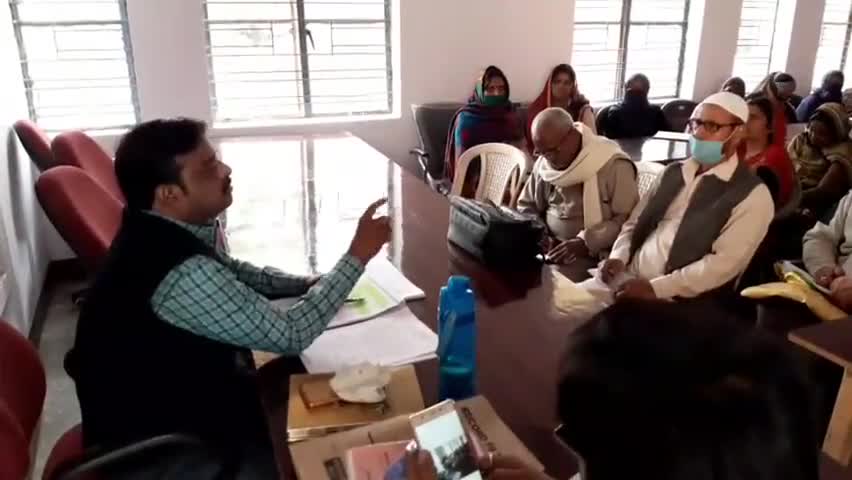 ज़मानिया: मतदाता पुनरीक्षण कार्यक्रम के तहत जमानियां तहसीलदार आलोक कुमार ने सभी सुपरवाइजर व बीएलओ के साथ की बैठक #मतदाता_सूची