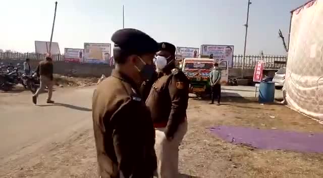 जब किसान एकता संघ का काफ़िला दिल्ली बुराड़ी के निरंकारी मैदान पहुँचा, देखें वीडियो। #kisanEktaSangh #vk