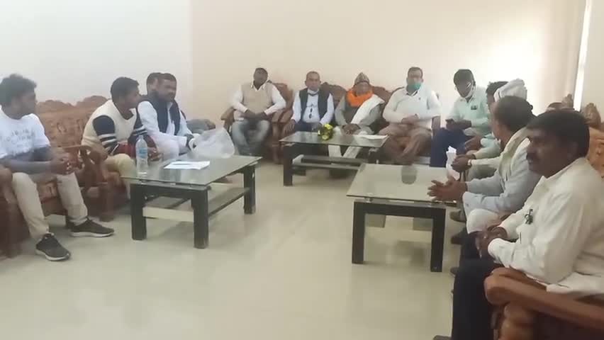 गढ़वा: गढ़वा पहुंचे राज्यसभा के पूर्व सांसद सह सहकारी बैंक के अध्यक्ष अभयकांत प्रसाद, सर्किट हाउस में की बैठक #सहकारी #किसान