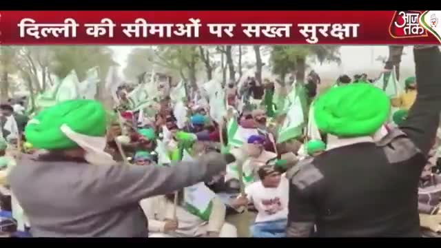 यह उन्हें डरा रहे है पानियों के बौछार से,
जो मुँह भी धोते है ट्यूबवेल की धार से,

जय किसान🇮🇳
#किसान_विरोधी_मोदी_सरकार