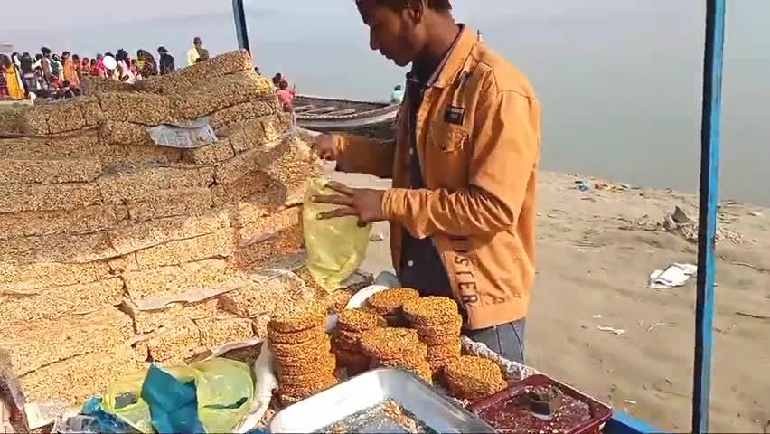 #कार्तिक पूर्णिमा के दिन कुंती लाई और चक्ता लाई खाने की परम्परा रही है।