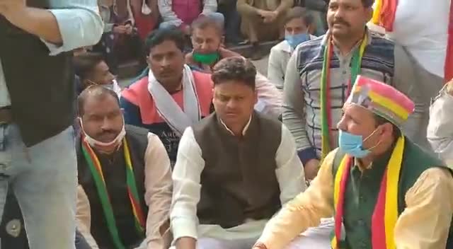किसान विरोधी कानूनों के खिलाफ हो रहे किसानों के धरने को प्रसपा का समर्थन। #shivpal_yadav #MSP #delhichalo #hastinapur