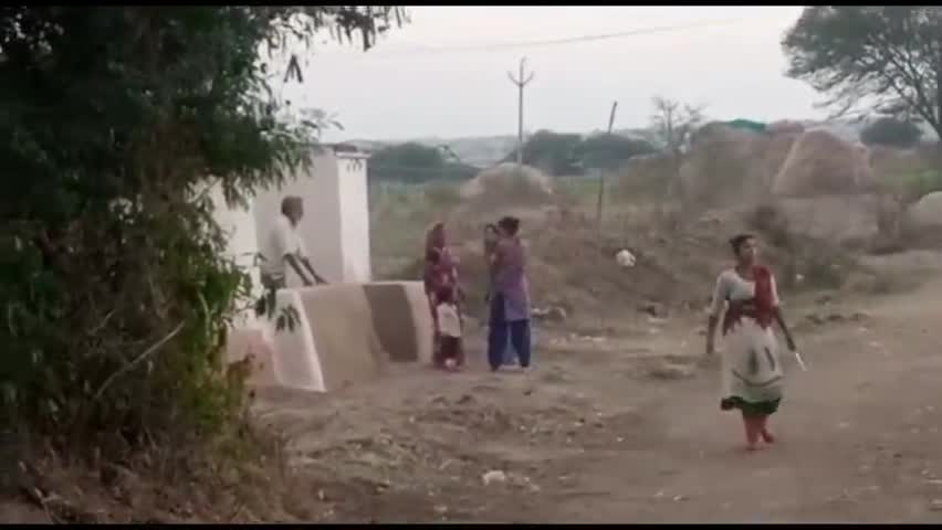 लखनादौन: खैरनरा जोबा गांव में आपसी रंजिश के चलते दो पक्षों में हुआ धारदार हथियार से जानलेवा हमला, 2 लोग हुए गम्भीर घायल #चाकूबाजी